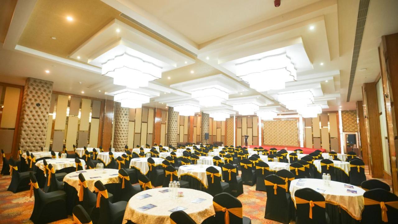 Hotel Leroy Grand - Yeshwanthpur Bangalore Exterior foto